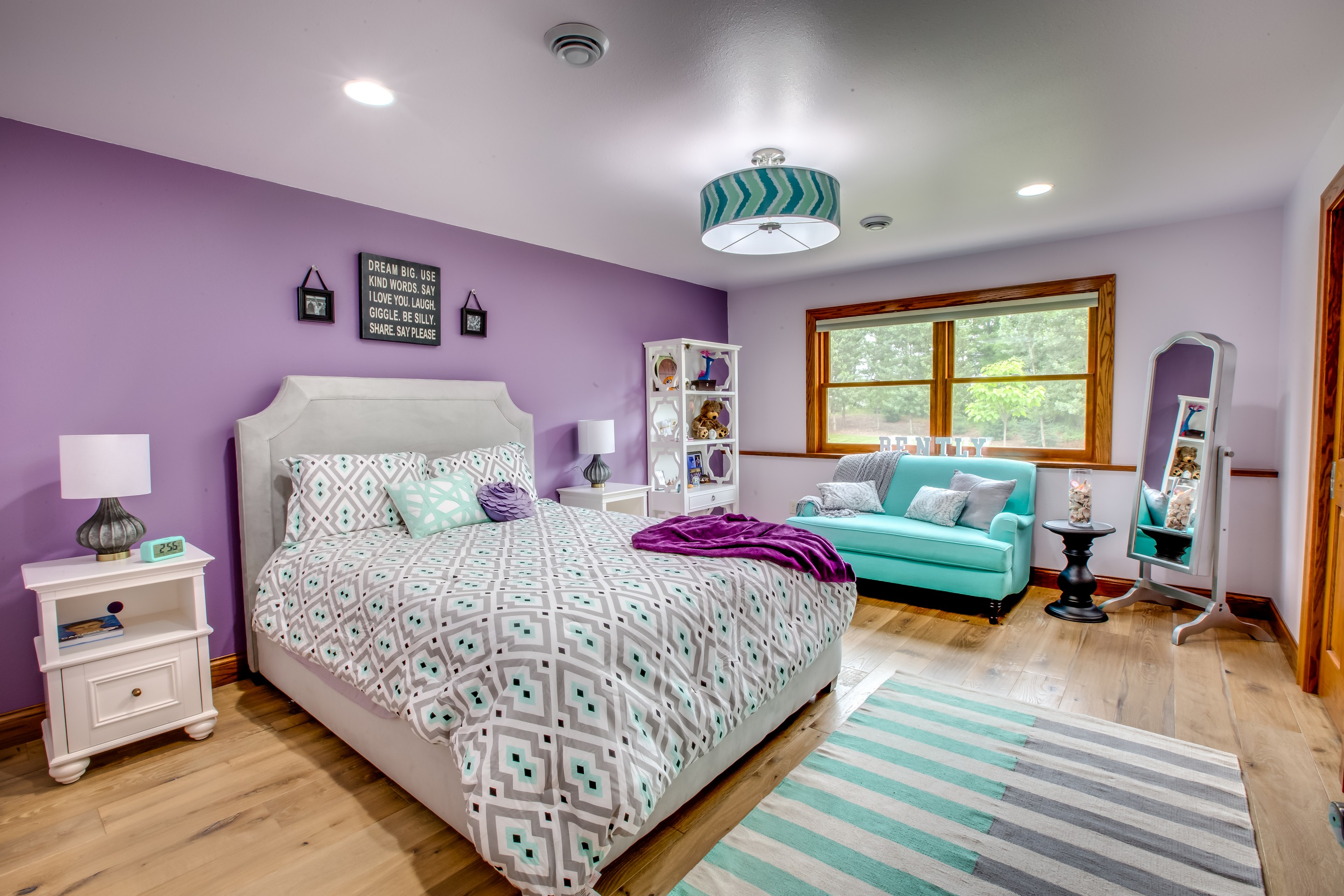 Decorating Tips For Teenage Girl Bedrooms