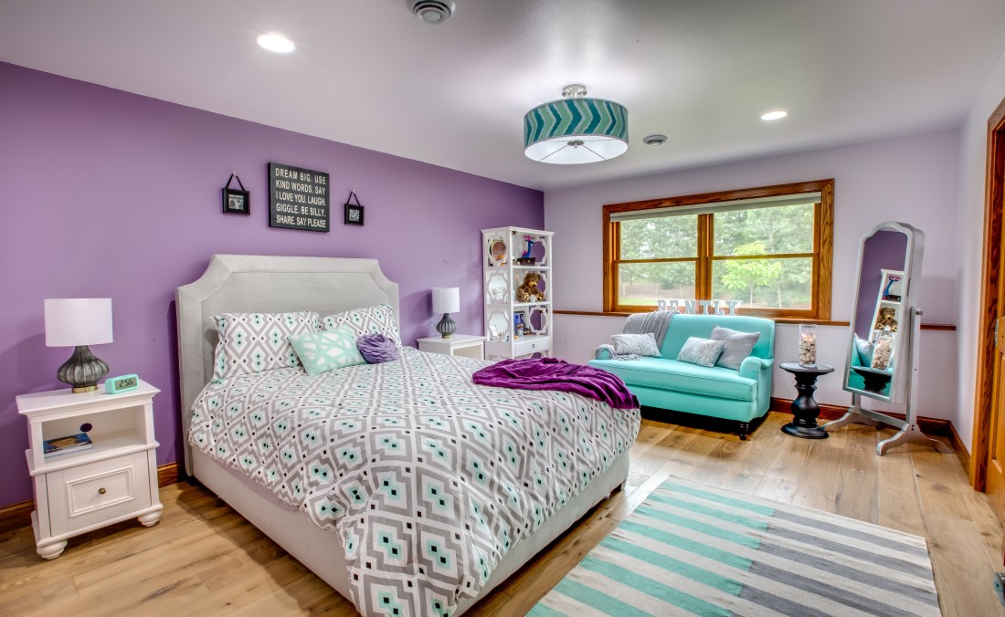 teen-girl-bedroom-purple-1100x676